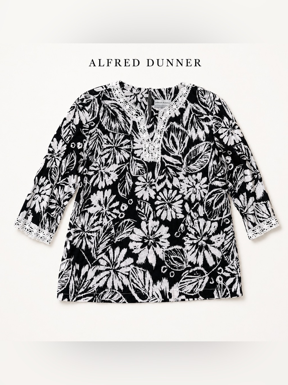 Alfred Dunner Petite Black White Floral Tunic Top 14P Crochet Cotton